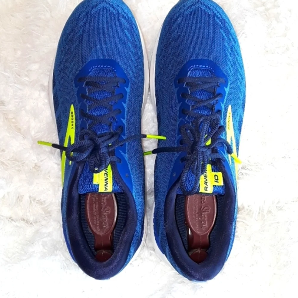 Brooks Ravenna 10 Althetic Shoes with Energize Support. US Size: 8.5